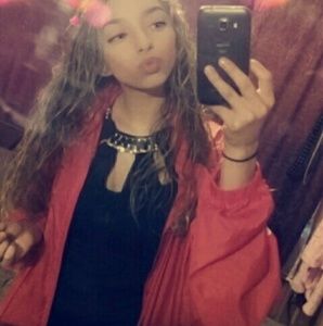 Meet your Posher, Taylor